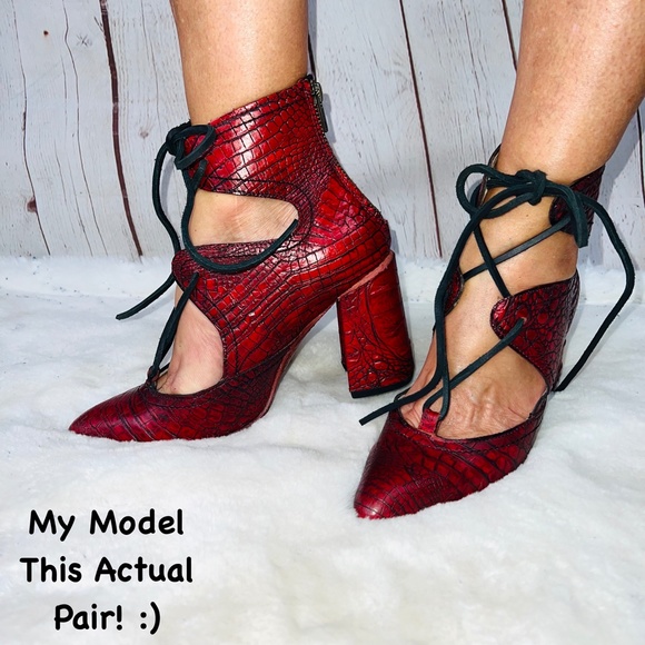 🚫🚫SOLD!🚫|•FREEBIRD🦅BY STEVEN•| GORGEOUS Joyce Red Croco Lace Up Ankle Bootie - Picture 6 of 16